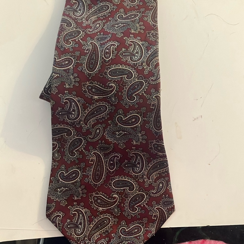 FINAL MARKDOWN Neil Martin paisley silk tie
